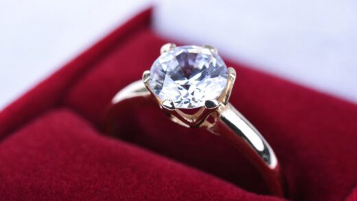 pierścionek zaręczynowy